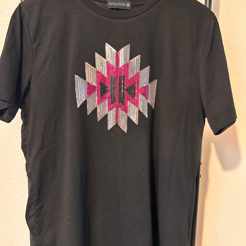Black Short Sleeve Tee with Geometric Design